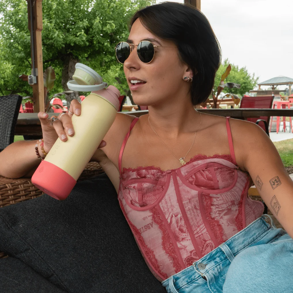 Grosche KAMLOOPS Insulated Chug Lid Water Bottle - 24oz 3 Grosche KAMLOOPS Insulated Chug Lid Water Bottle - 24oz - Image 3